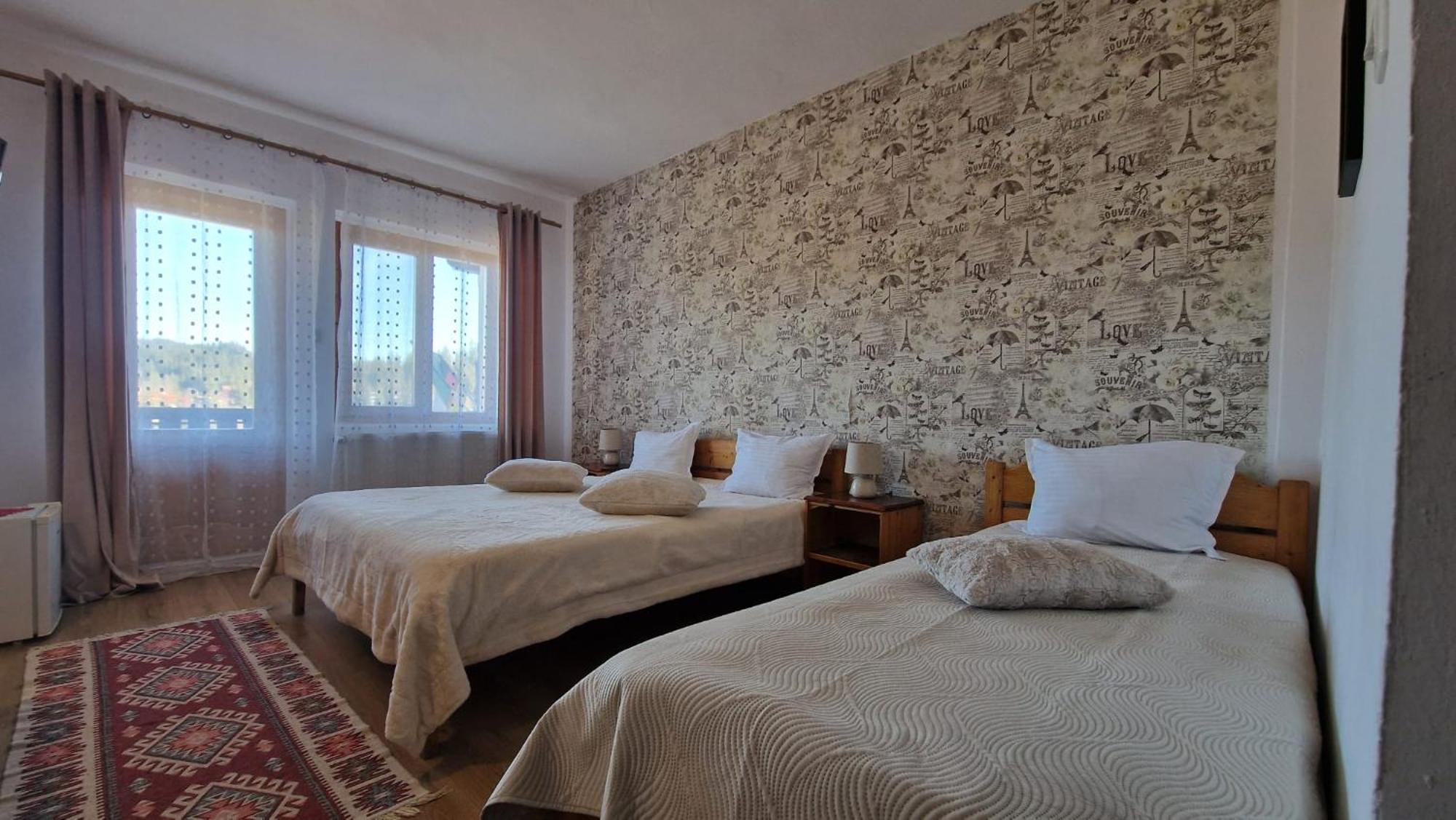 Classic Triple Room,1758351211:JPEG